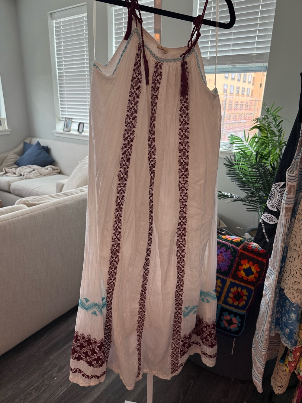EUC Reba embroidered sundress - Picture 2 of 3